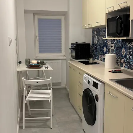 Am Studio Mall * Bucureşti